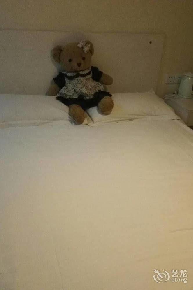 Luoyang Love Me Fashion Hotel Esterno foto